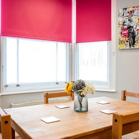 Spacious Clapham Junction Apartment Лондон Экстерьер фото