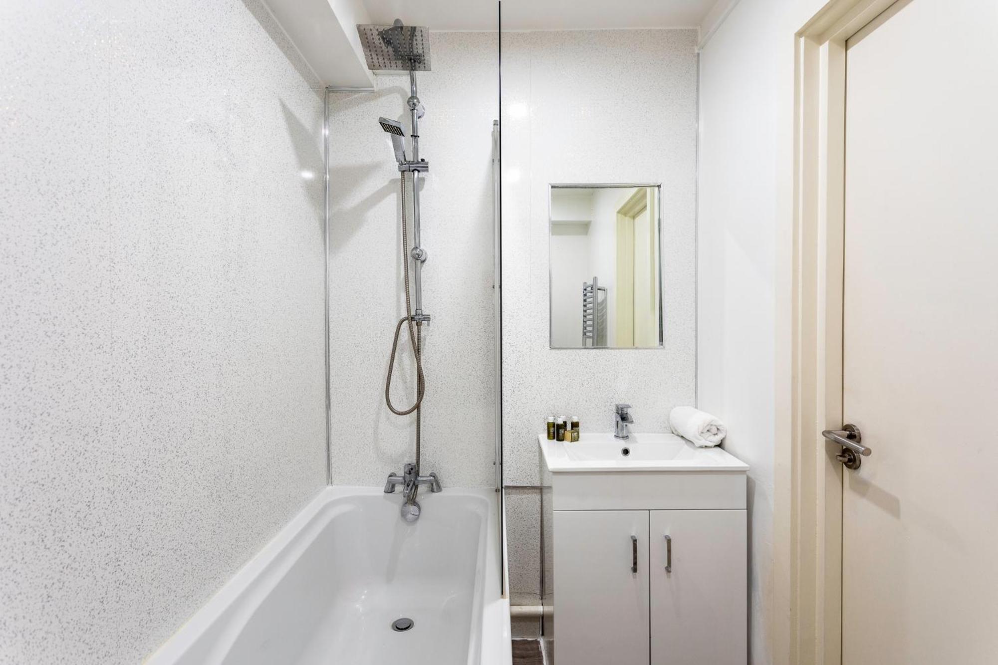 Spacious Clapham Junction Апартаменты