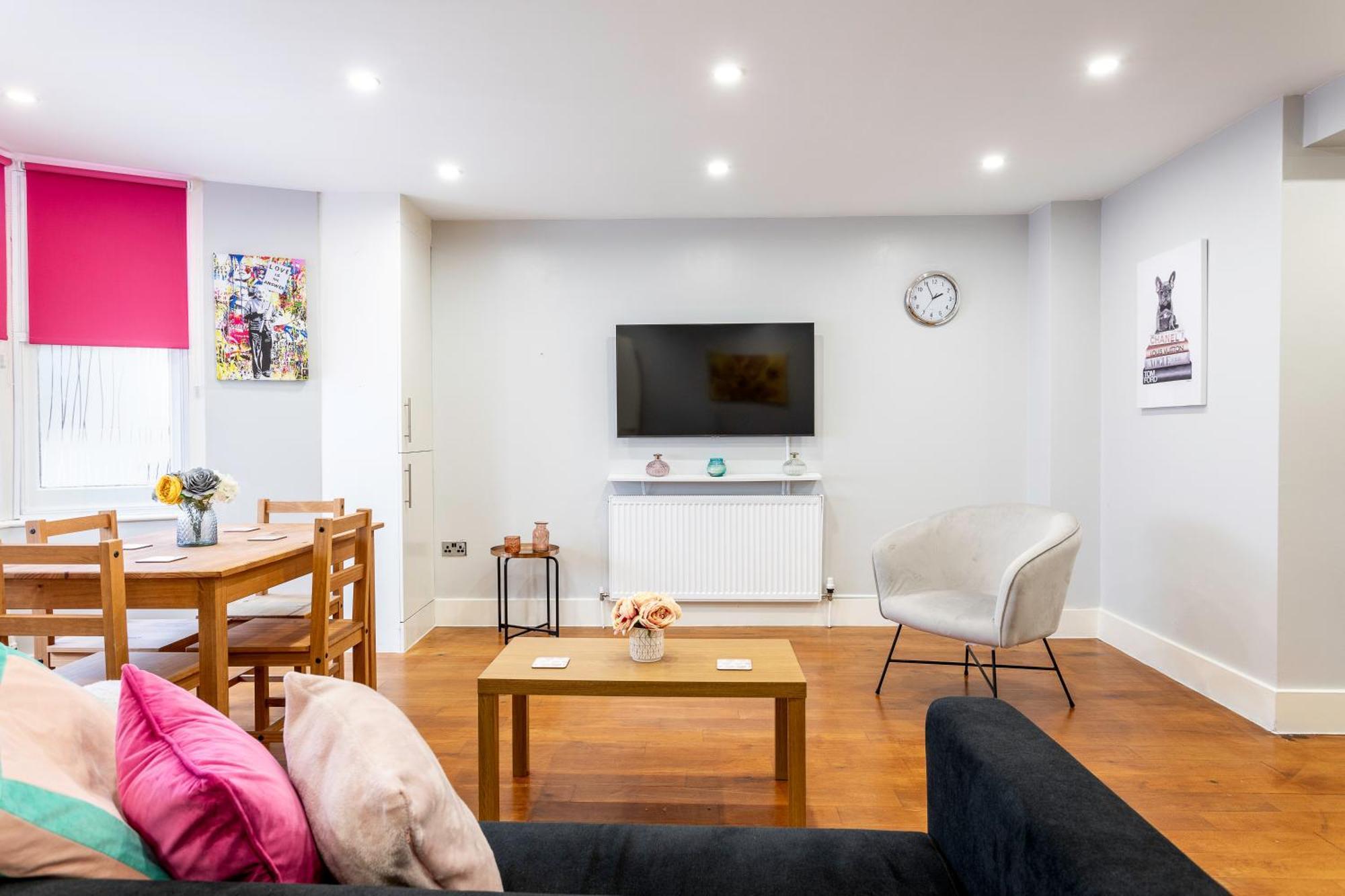 Апартаменты Spacious Clapham Junction Лондон